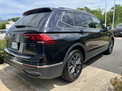 2024 Volkswagen Tiguan SE W/ Panoramic Sunroof