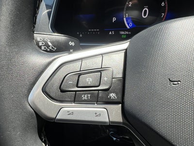 2023 Volkswagen Tiguan SE W/ Panoramic Sunroof