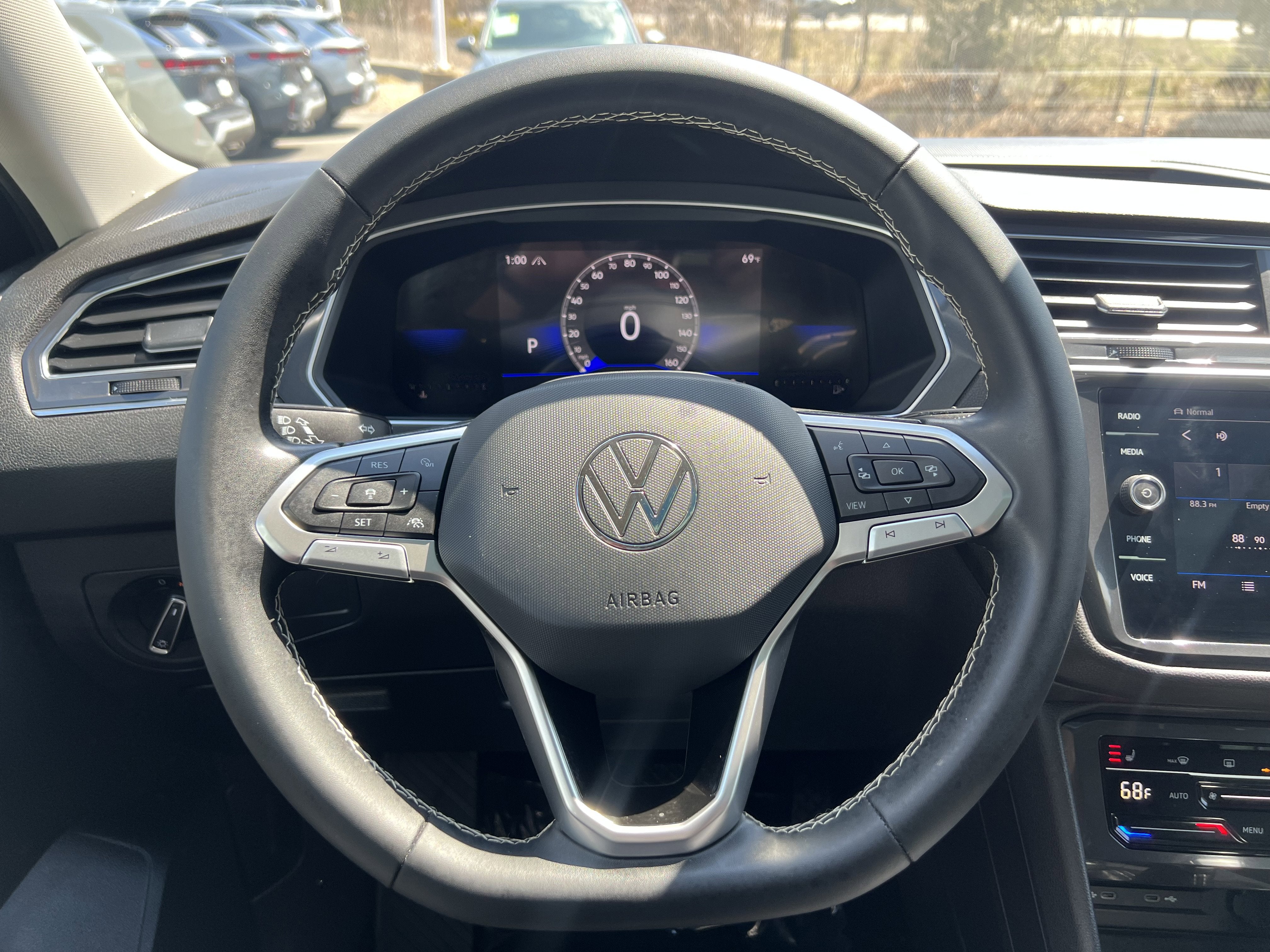 2023 Volkswagen Tiguan SE