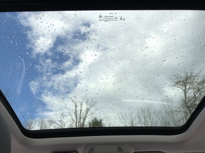 2026 Volkswagen Tiguan SE w/panoramic sunroof