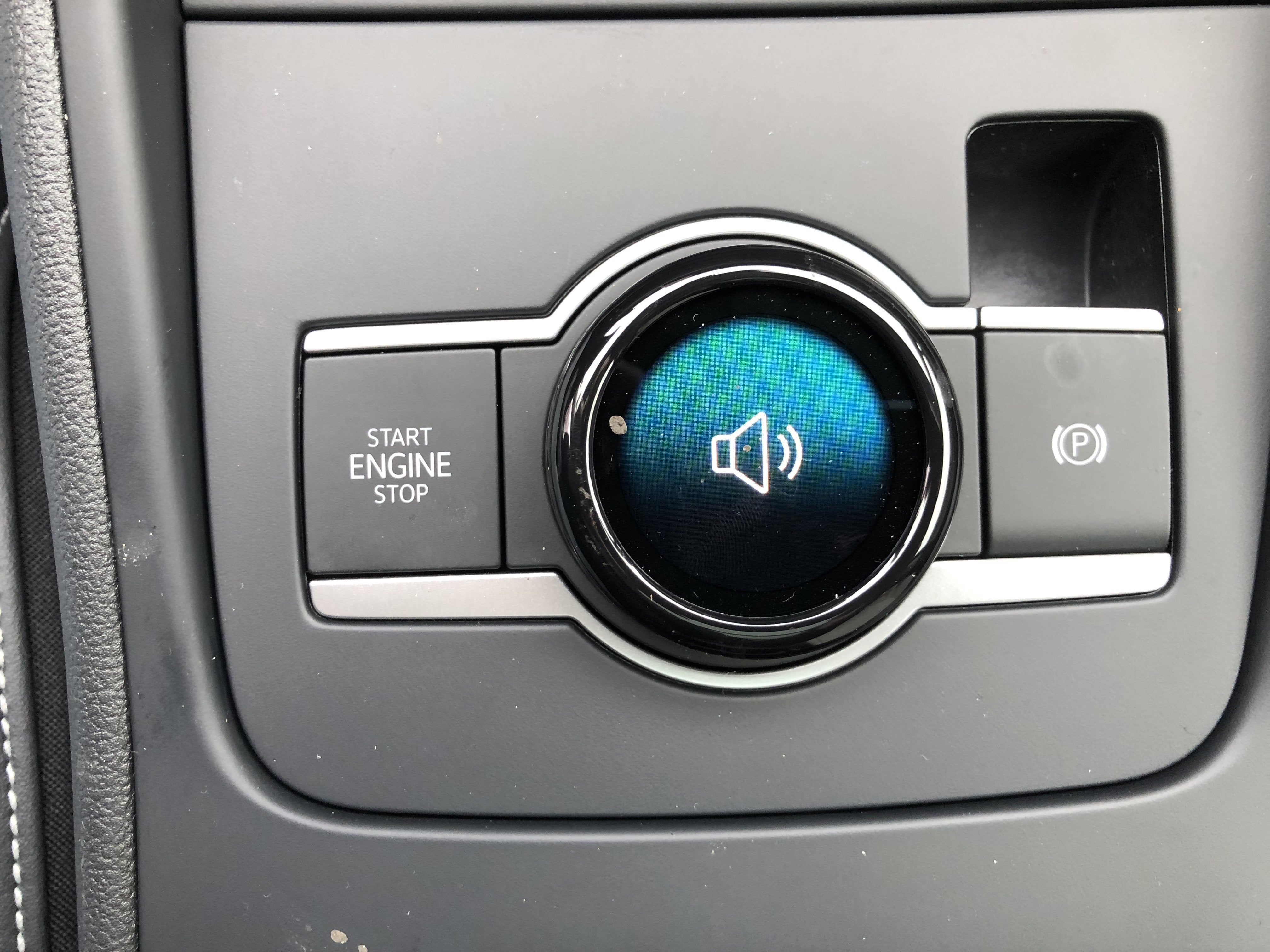 2026 Volkswagen Tiguan SE w/panoramic sunroof