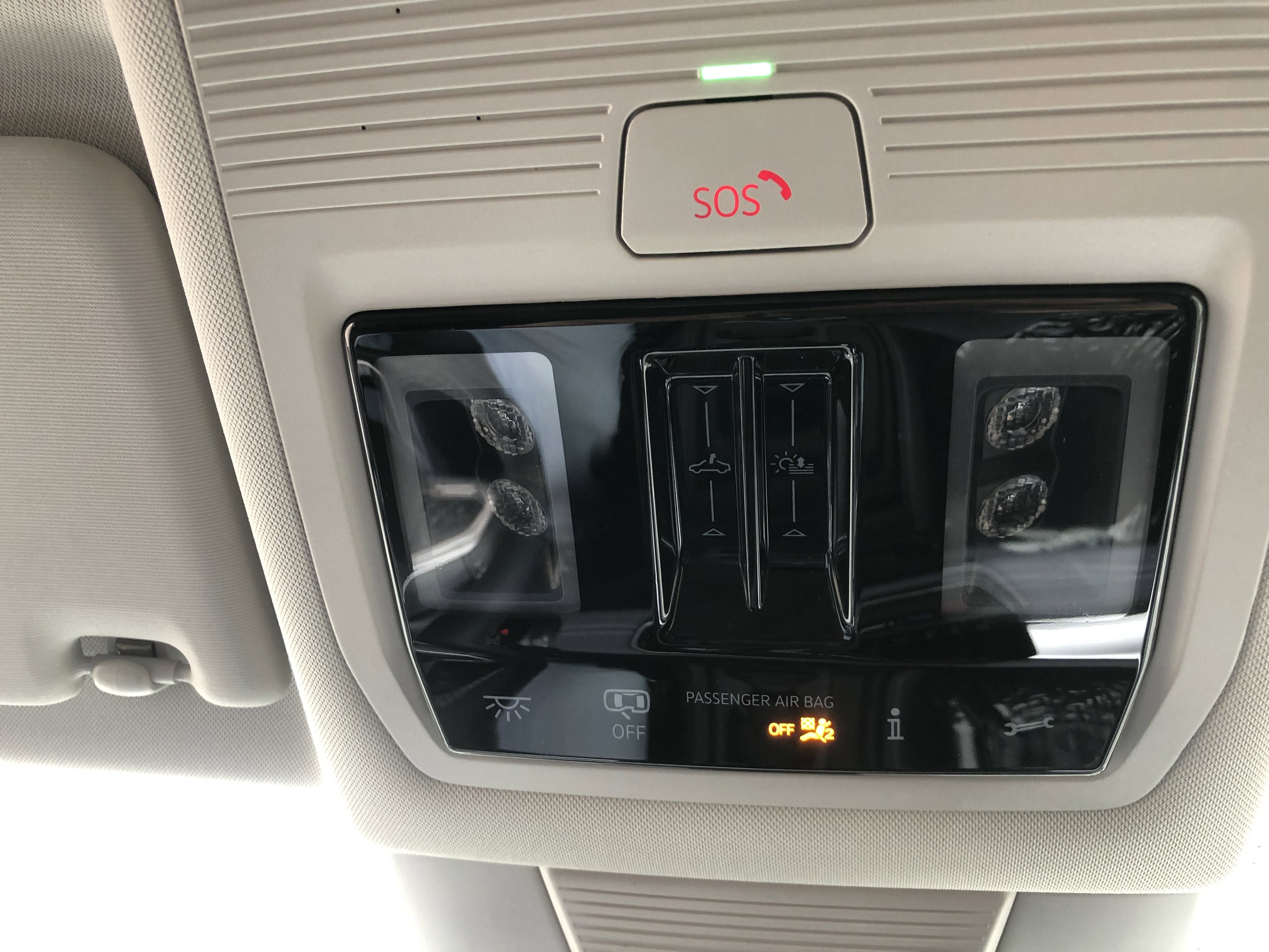 2026 Volkswagen Tiguan SE w/panoramic sunroof