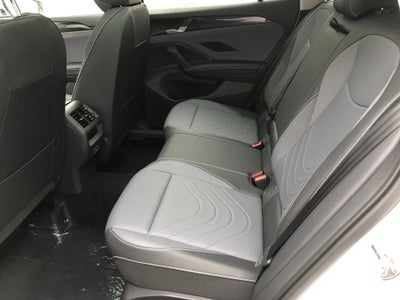 2026 Volkswagen Tiguan SE w/panoramic sunroof