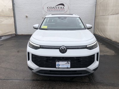 2026 Volkswagen Tiguan SE w/panoramic sunroof