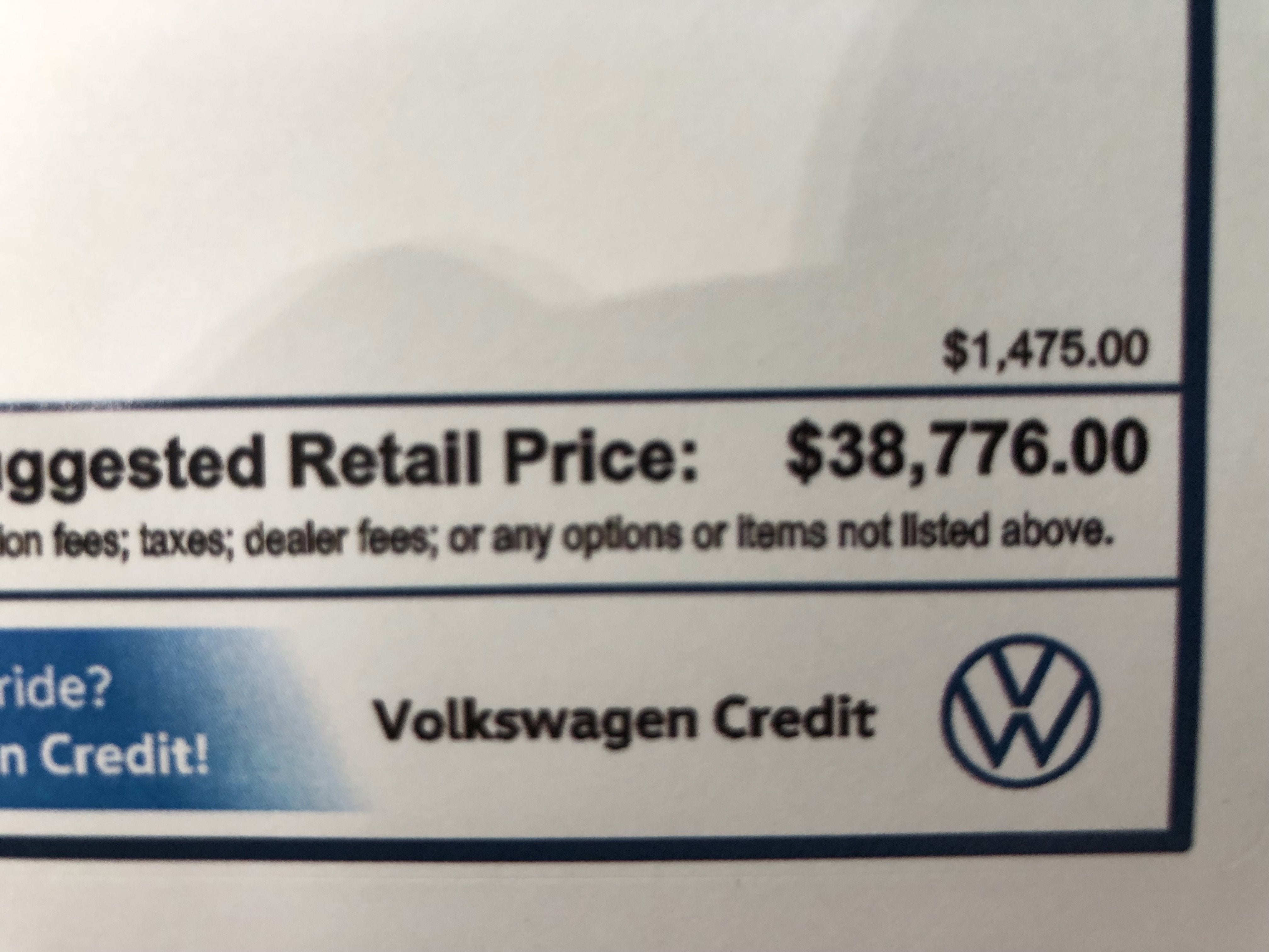 2026 Volkswagen Tiguan SE w/panoramic sunroof