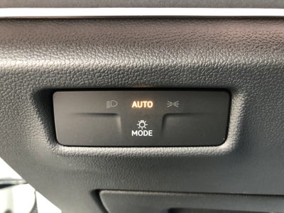 2026 Volkswagen Tiguan SE w/panoramic sunroof