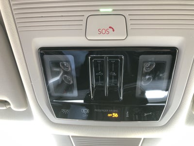 2026 Volkswagen Tiguan SE w/panoramic sunroof