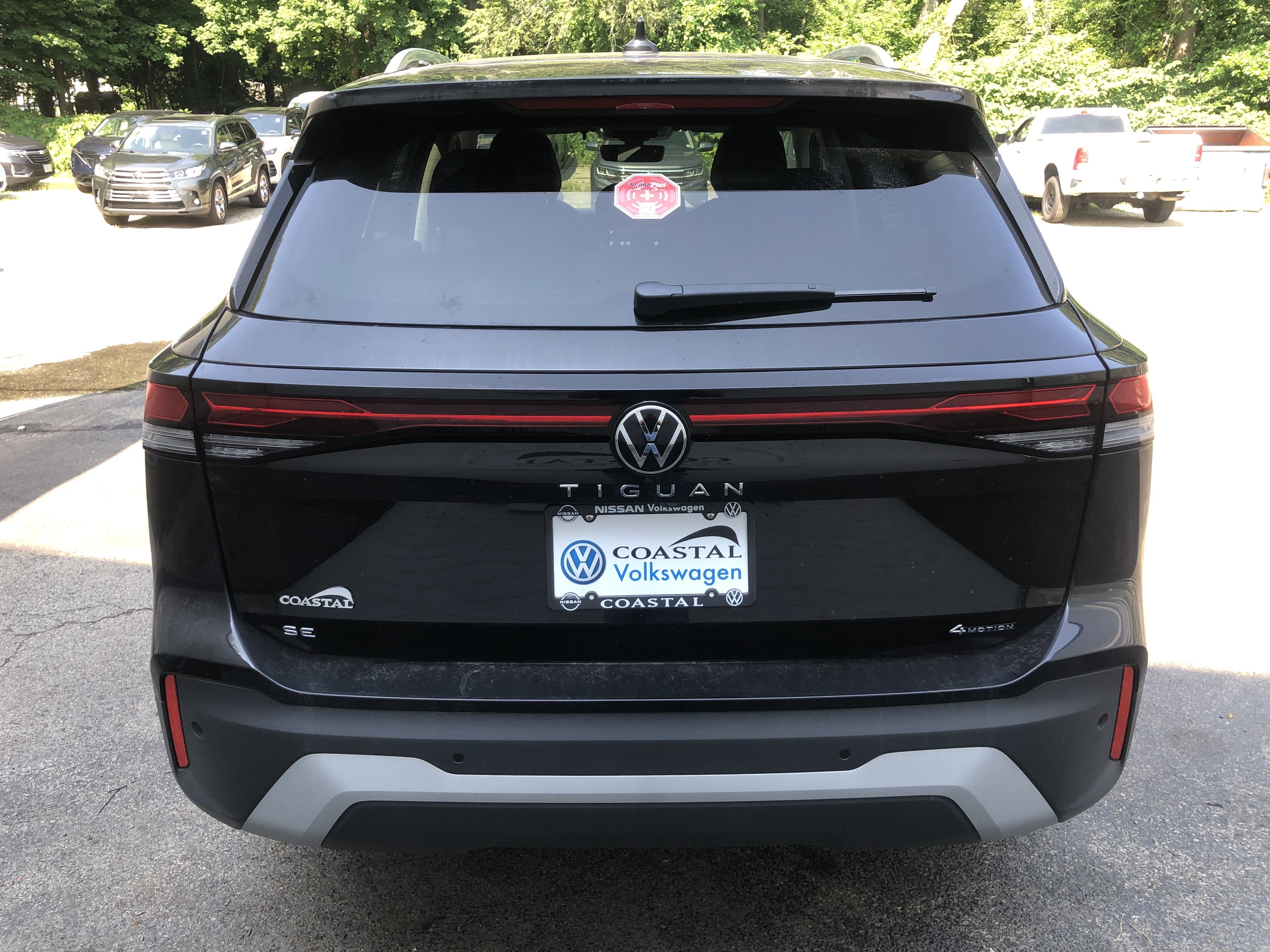 2026 Volkswagen Tiguan SE w/panoramic sunroof
