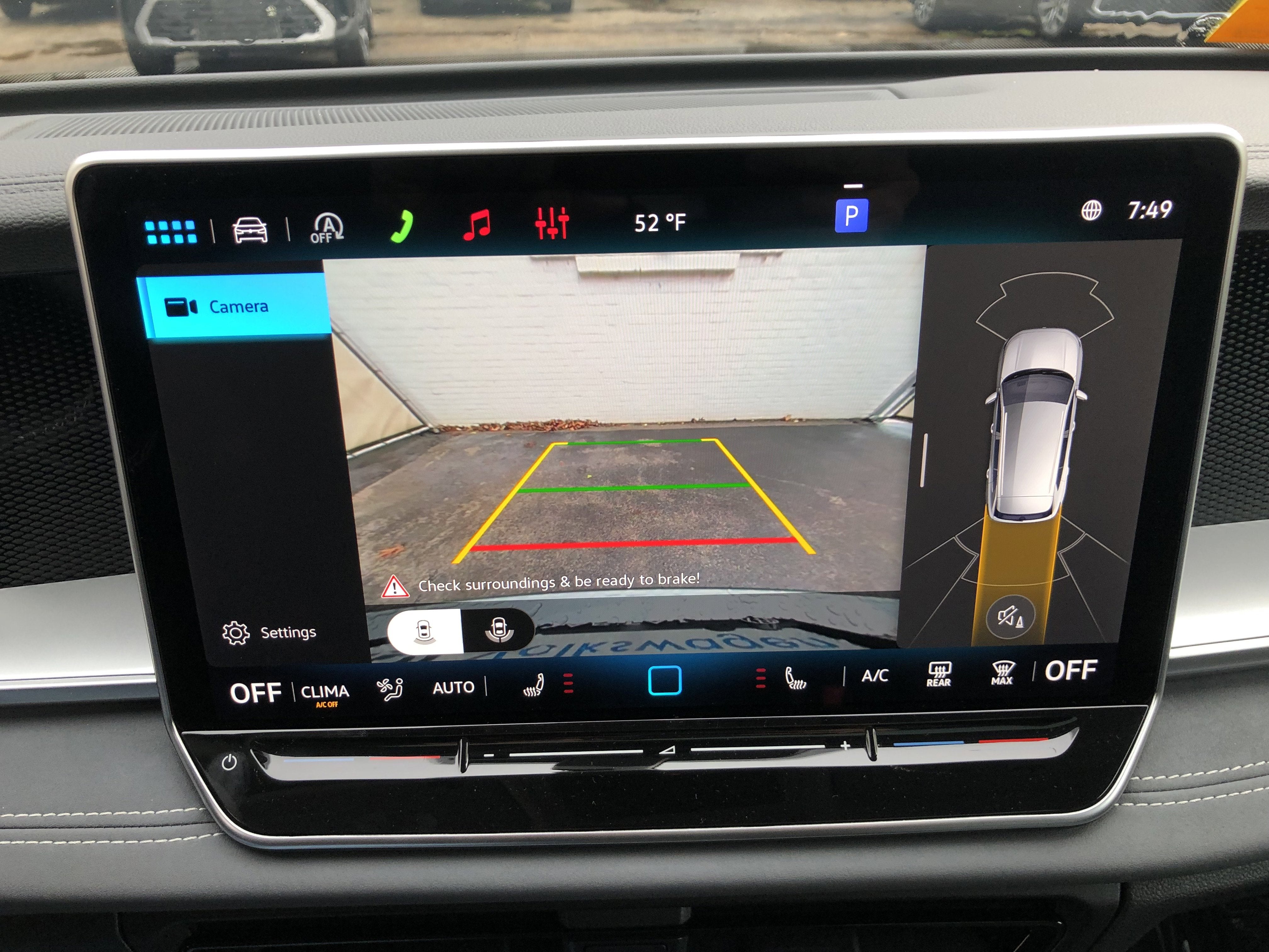 2026 Volkswagen Tiguan SE w/panoramic sunroof