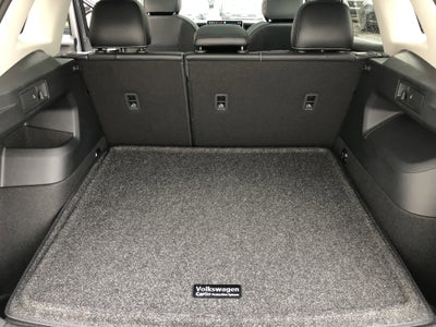 2026 Volkswagen Tiguan SE w/panoramic sunroof