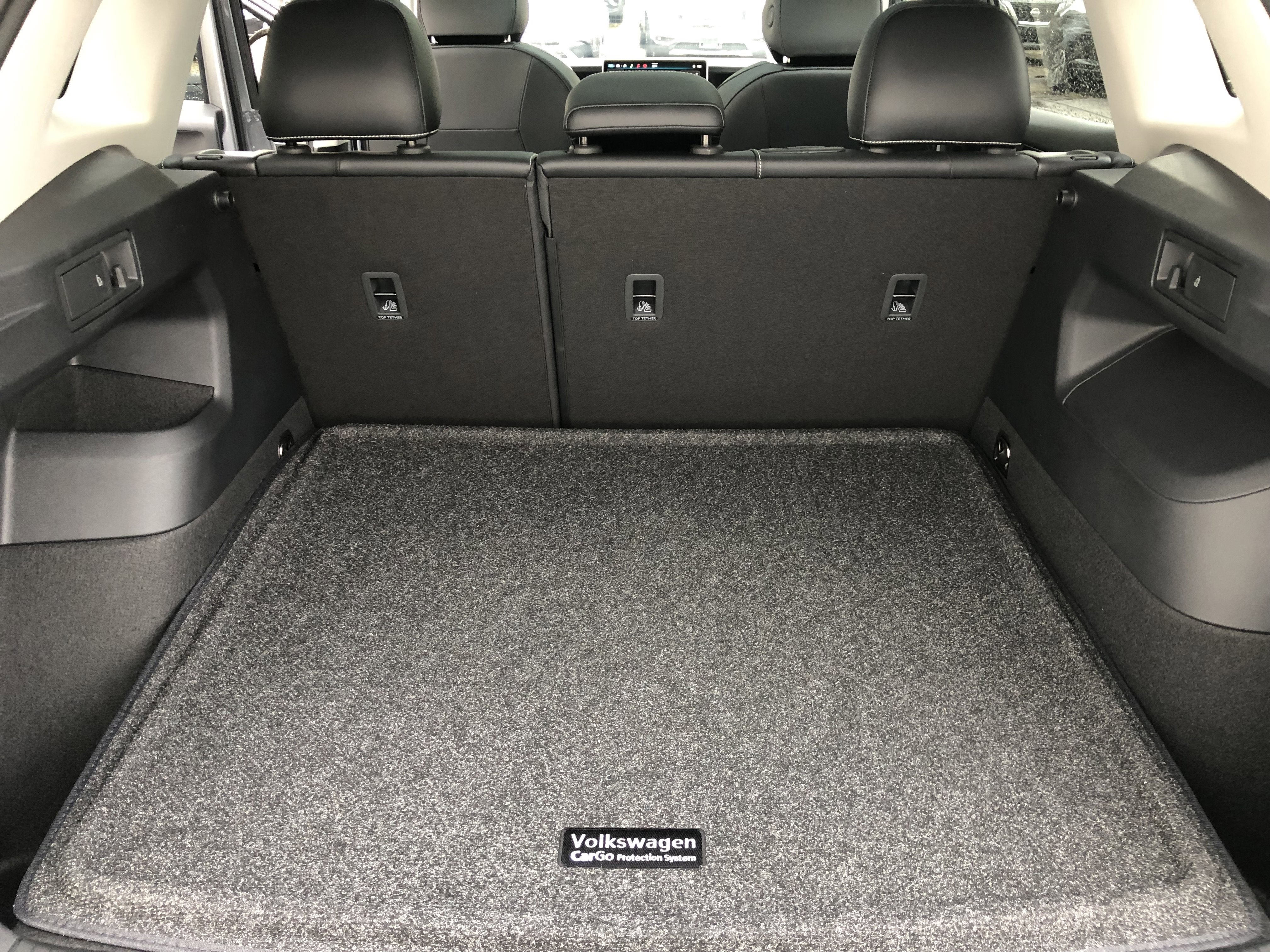2026 Volkswagen Tiguan SE w/panoramic sunroof