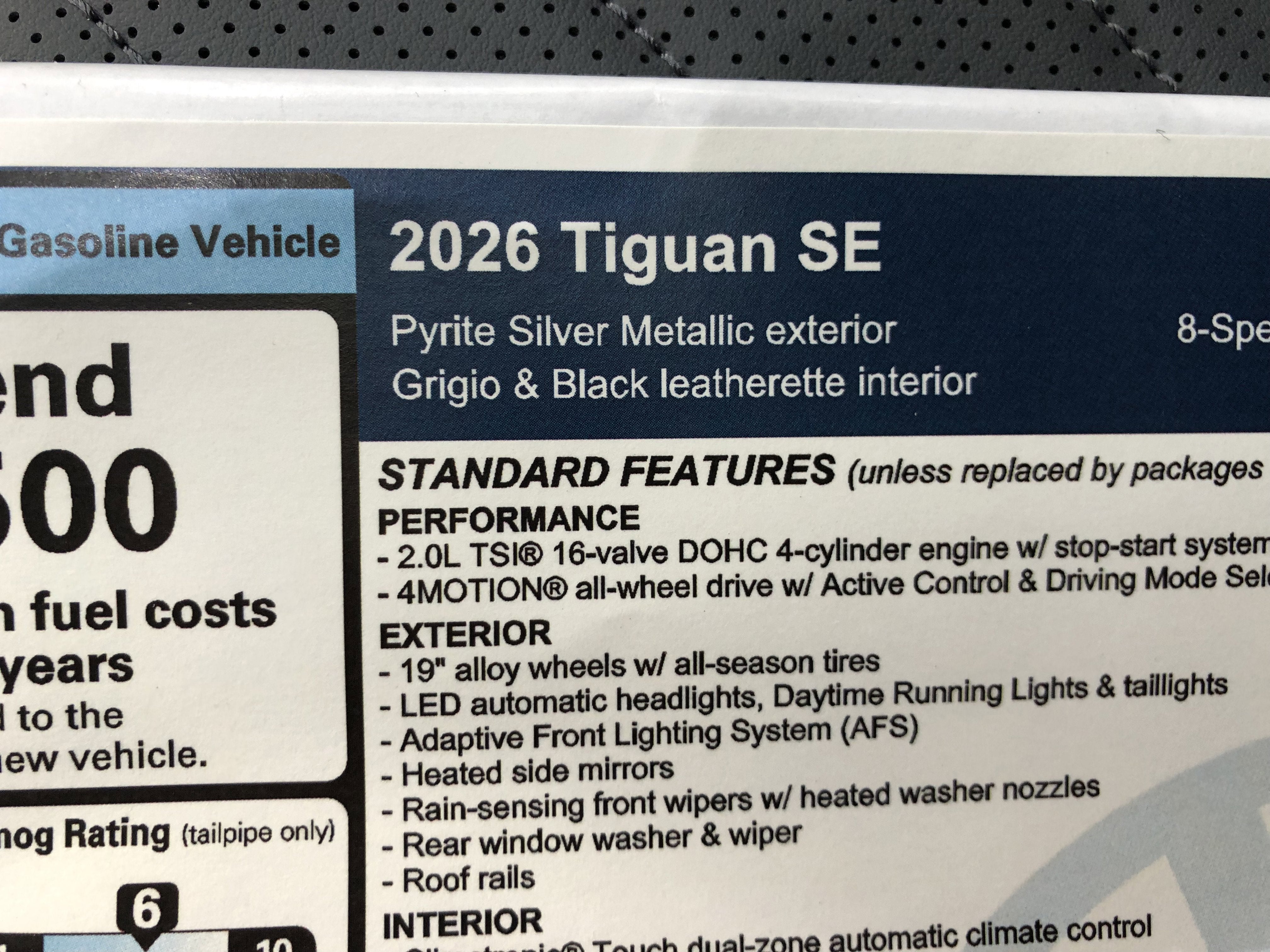 2026 Volkswagen Tiguan SE w/panoramic sunroof