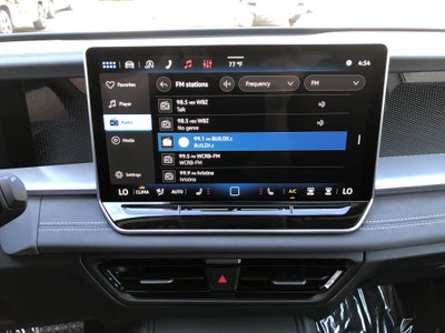 2026 Volkswagen Tiguan SE w/panoramic sunroof