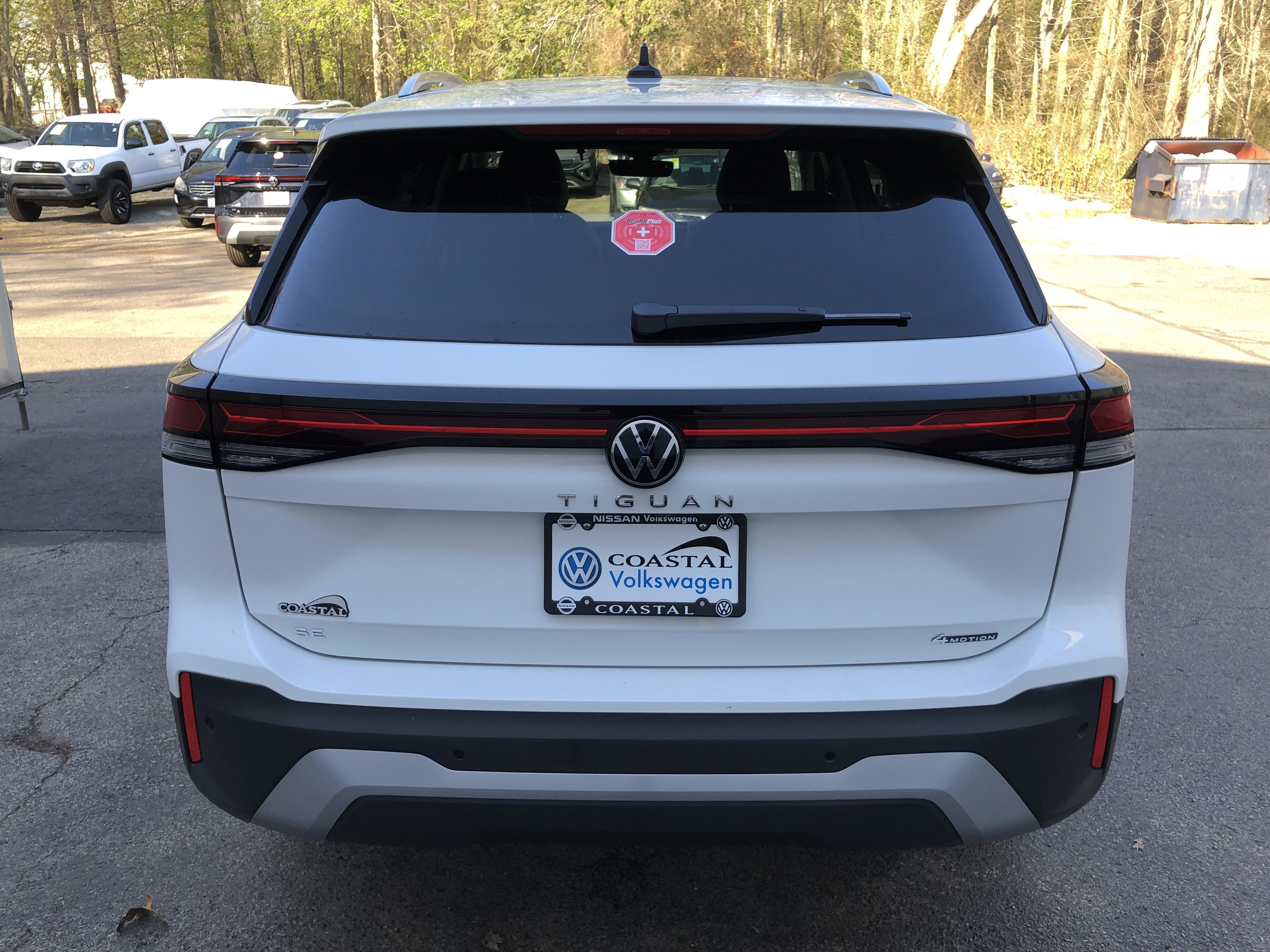 2026 Volkswagen Tiguan SE w/panoramic sunroof