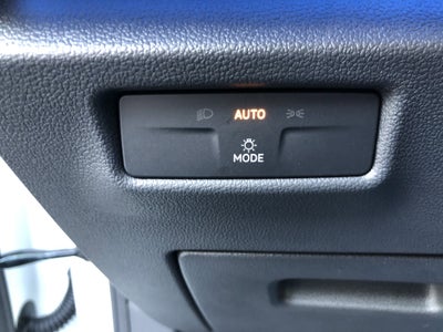 2026 Volkswagen Tiguan SE w/panoramic sunroof
