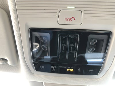 2026 Volkswagen Tiguan SE w/panoramic sunroof