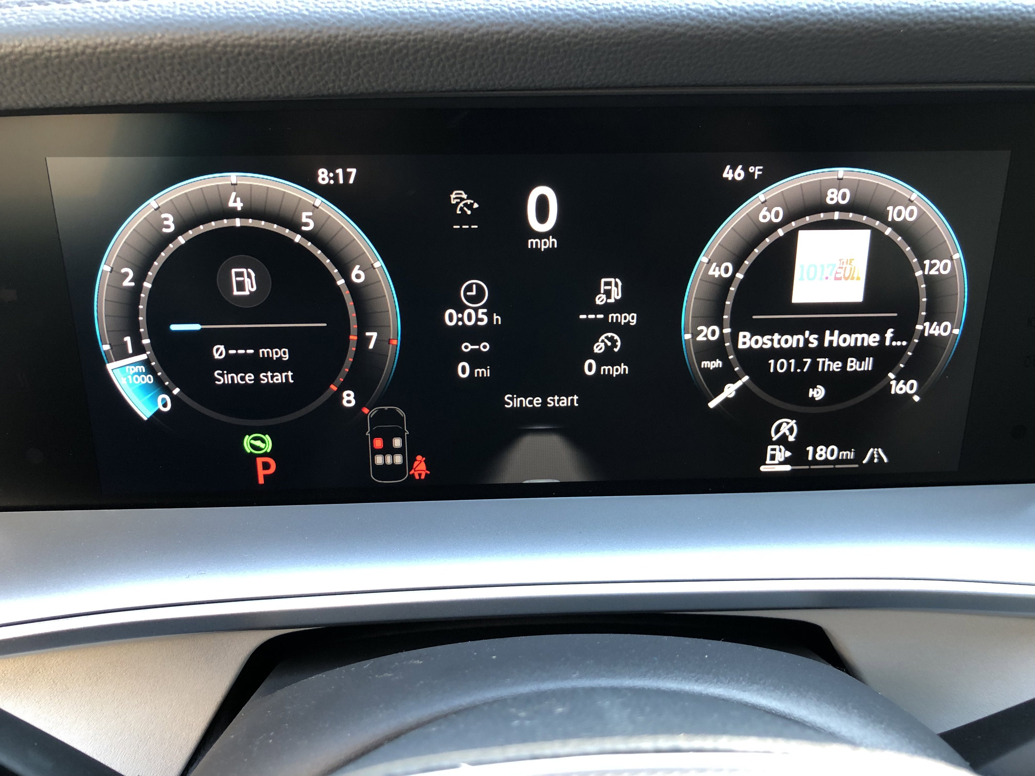 2026 Volkswagen Tiguan SE w/panoramic sunroof