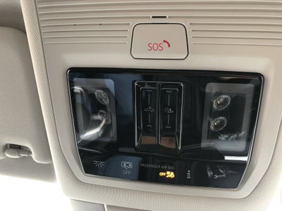 2026 Volkswagen Tiguan SE w/panoramic sunroof