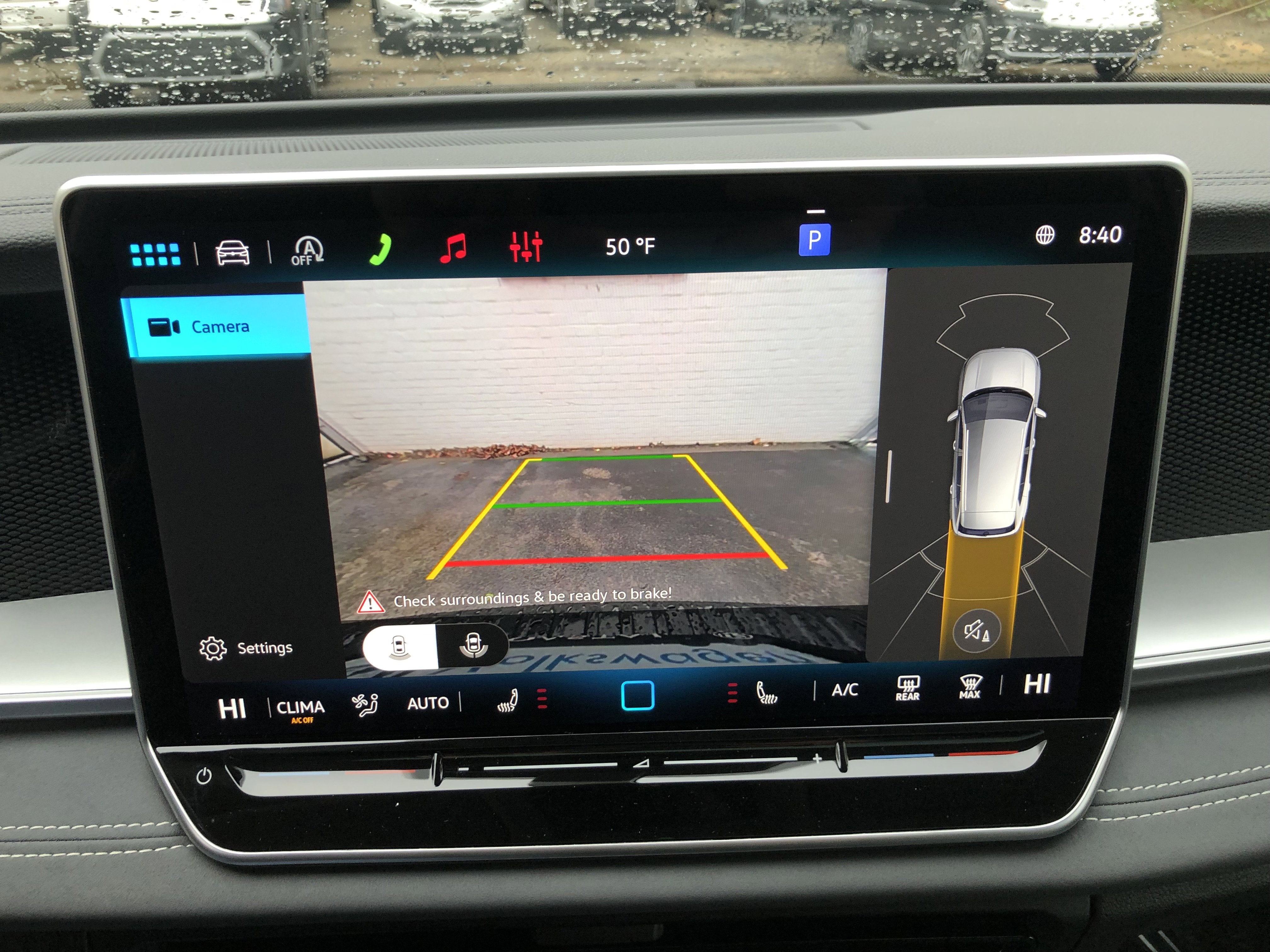 2026 Volkswagen Tiguan SE w/panoramic sunroof