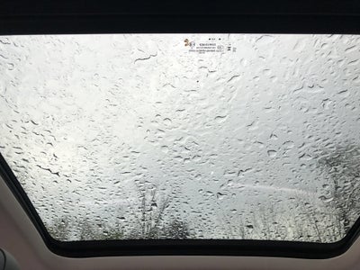 2026 Volkswagen Tiguan SE w/panoramic sunroof