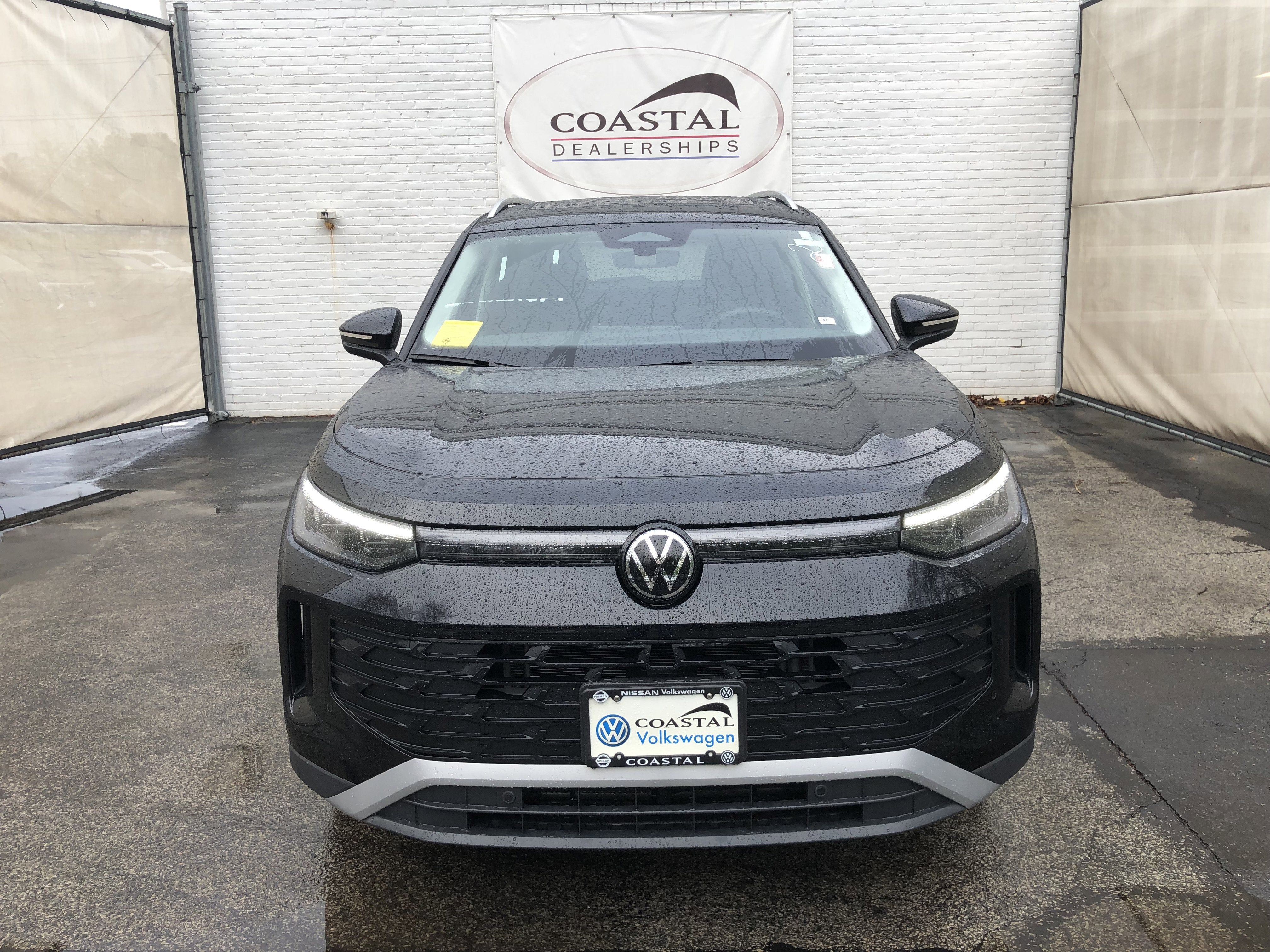 2026 Volkswagen Tiguan SE w/panoramic sunroof