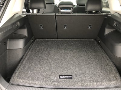 2026 Volkswagen Tiguan SE w/panoramic sunroof