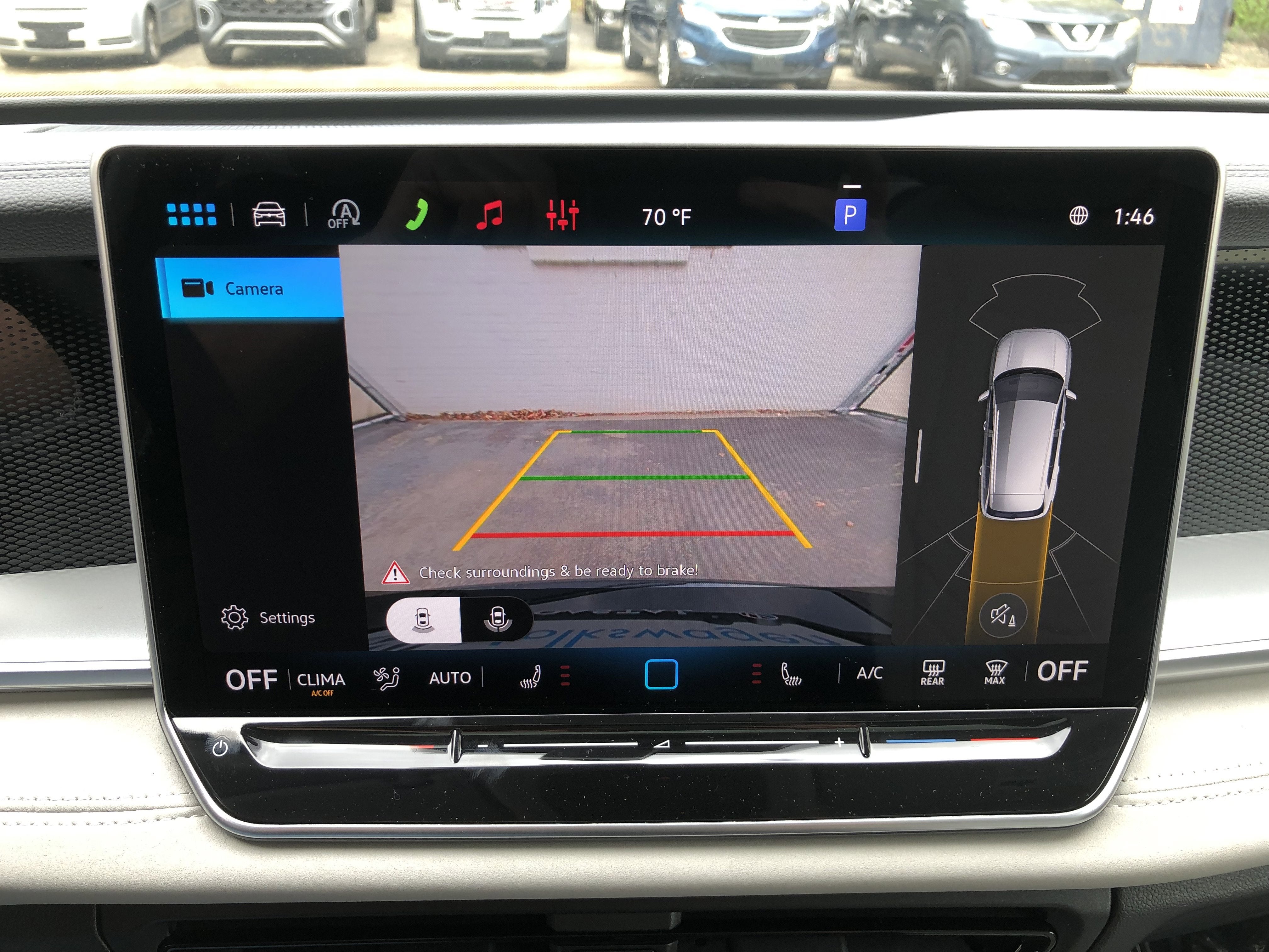 2026 Volkswagen Tiguan SE w/panoramic sunroof