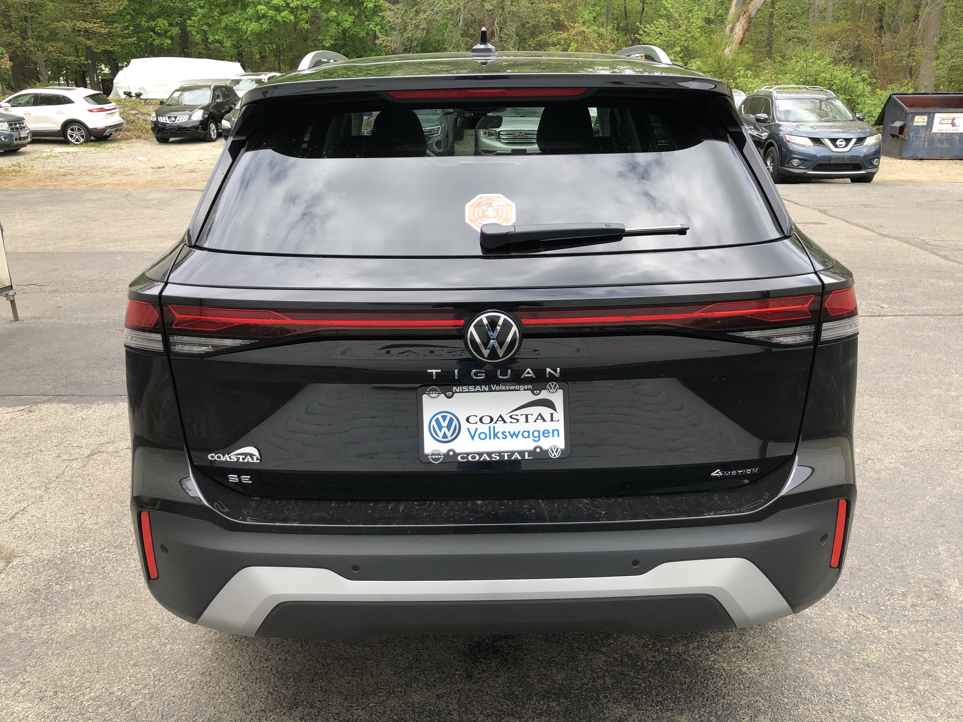 2026 Volkswagen Tiguan SE w/panoramic sunroof