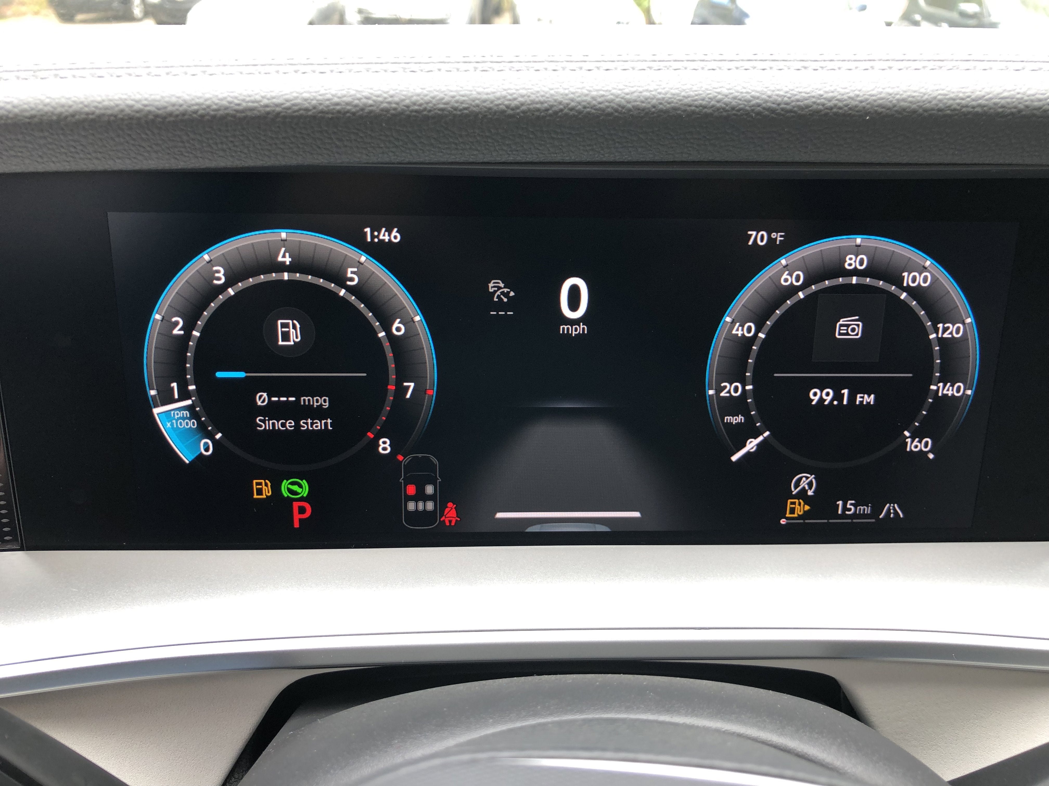 2026 Volkswagen Tiguan SE w/panoramic sunroof
