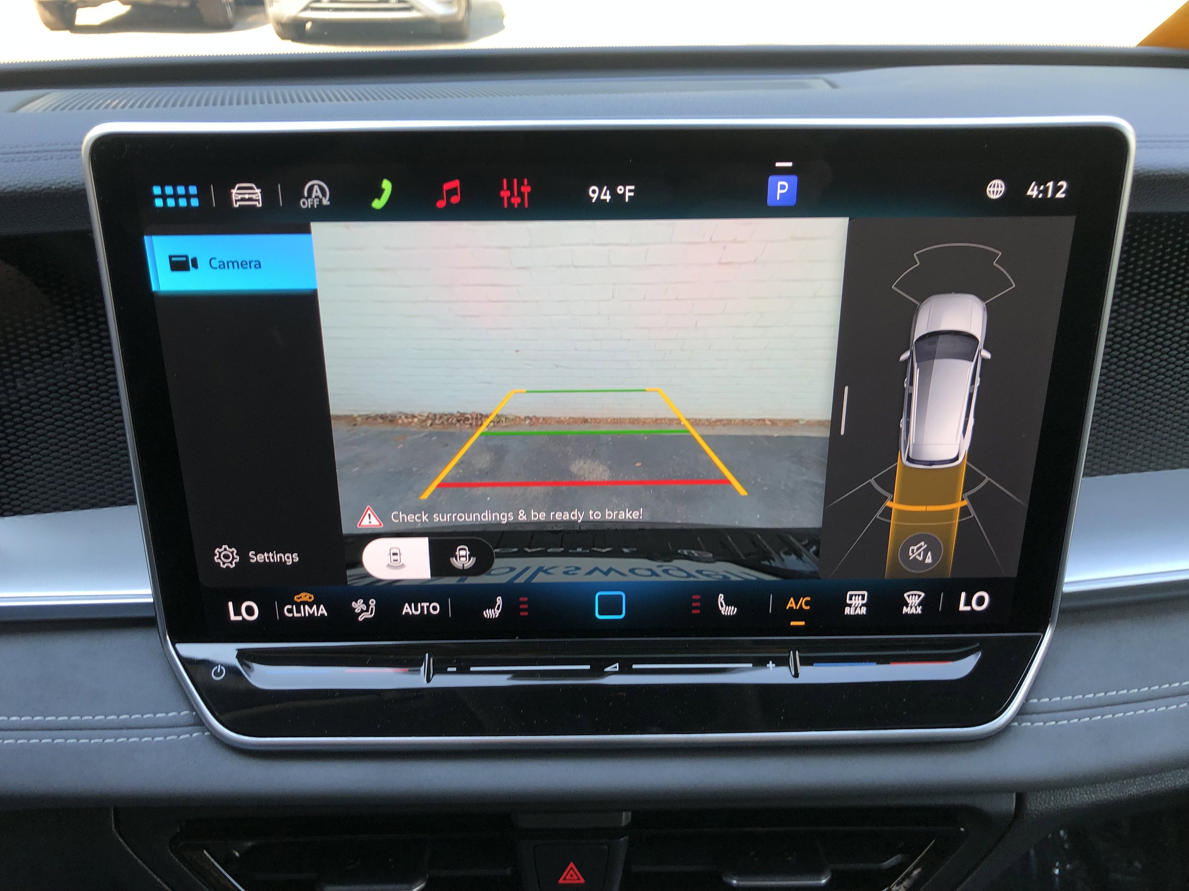 2026 Volkswagen Tiguan SE w/panoramic sunroof