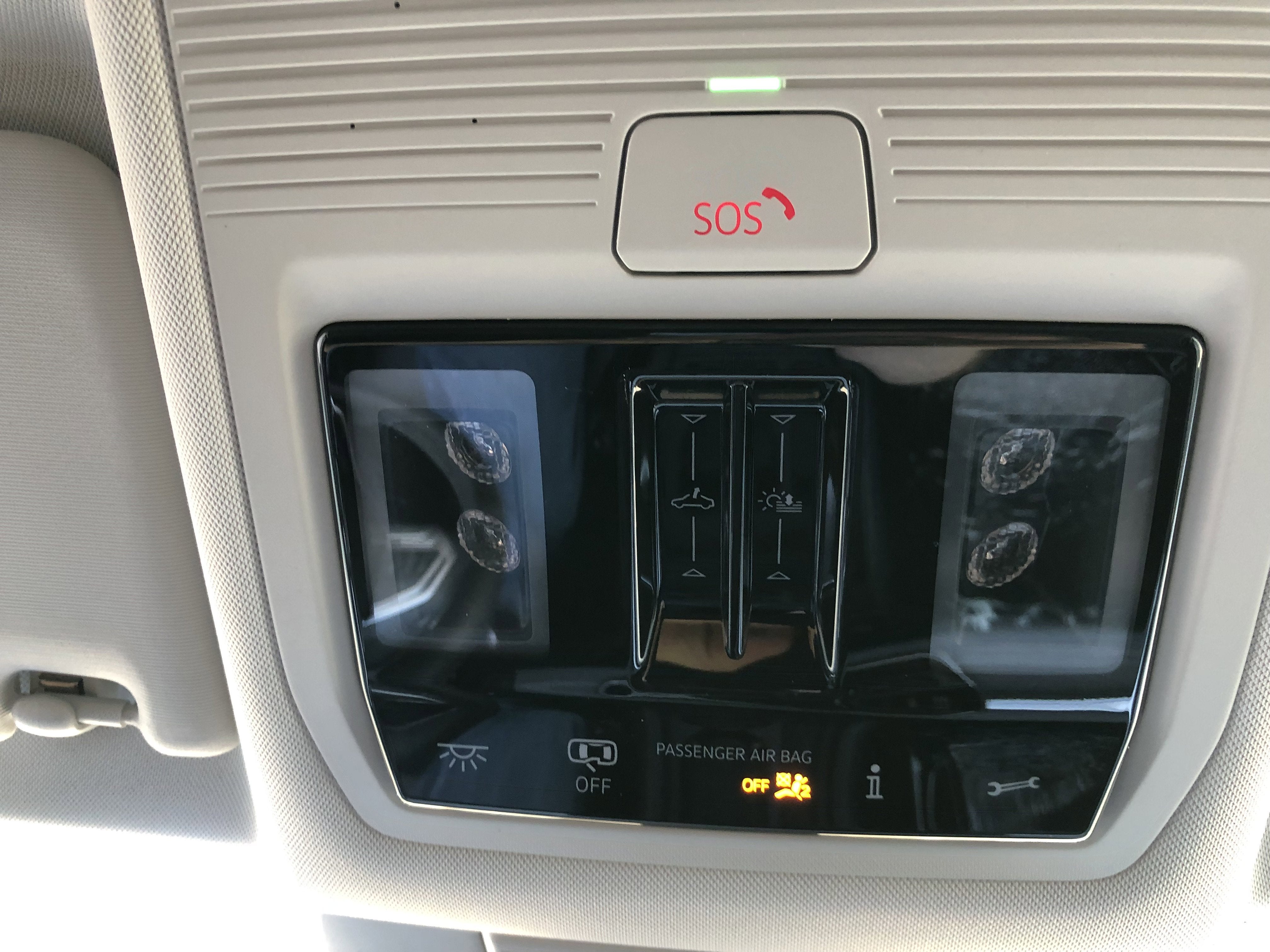 2026 Volkswagen Tiguan SE w/panoramic sunroof