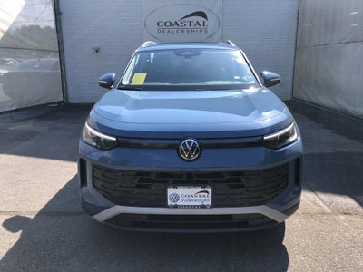 2026 Volkswagen Tiguan SE w/panoramic sunroof