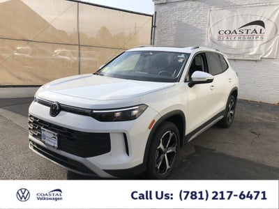 2026 Volkswagen Tiguan SE w/panoramic sunroof