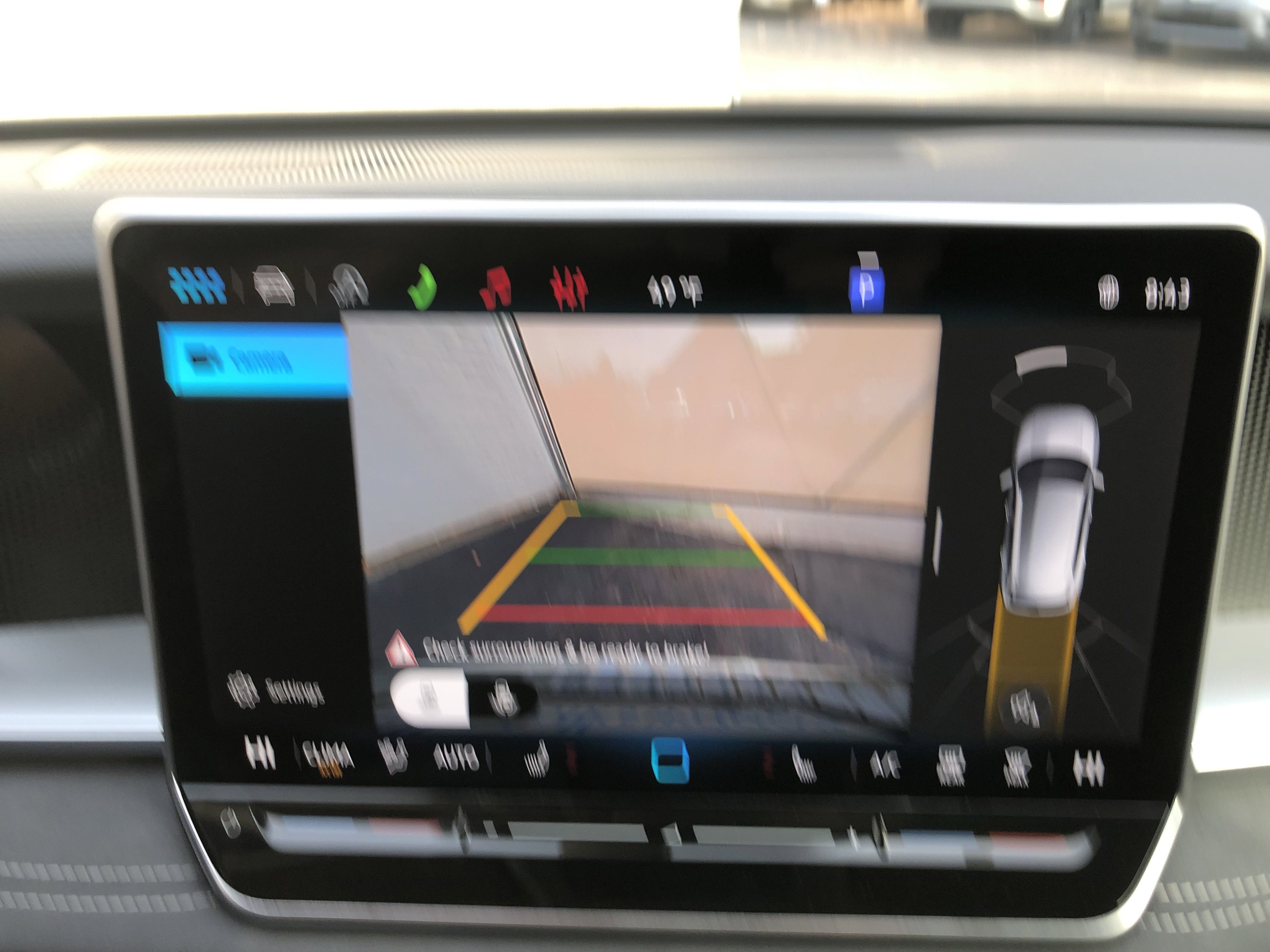 2026 Volkswagen Tiguan SE w/panoramic sunroof