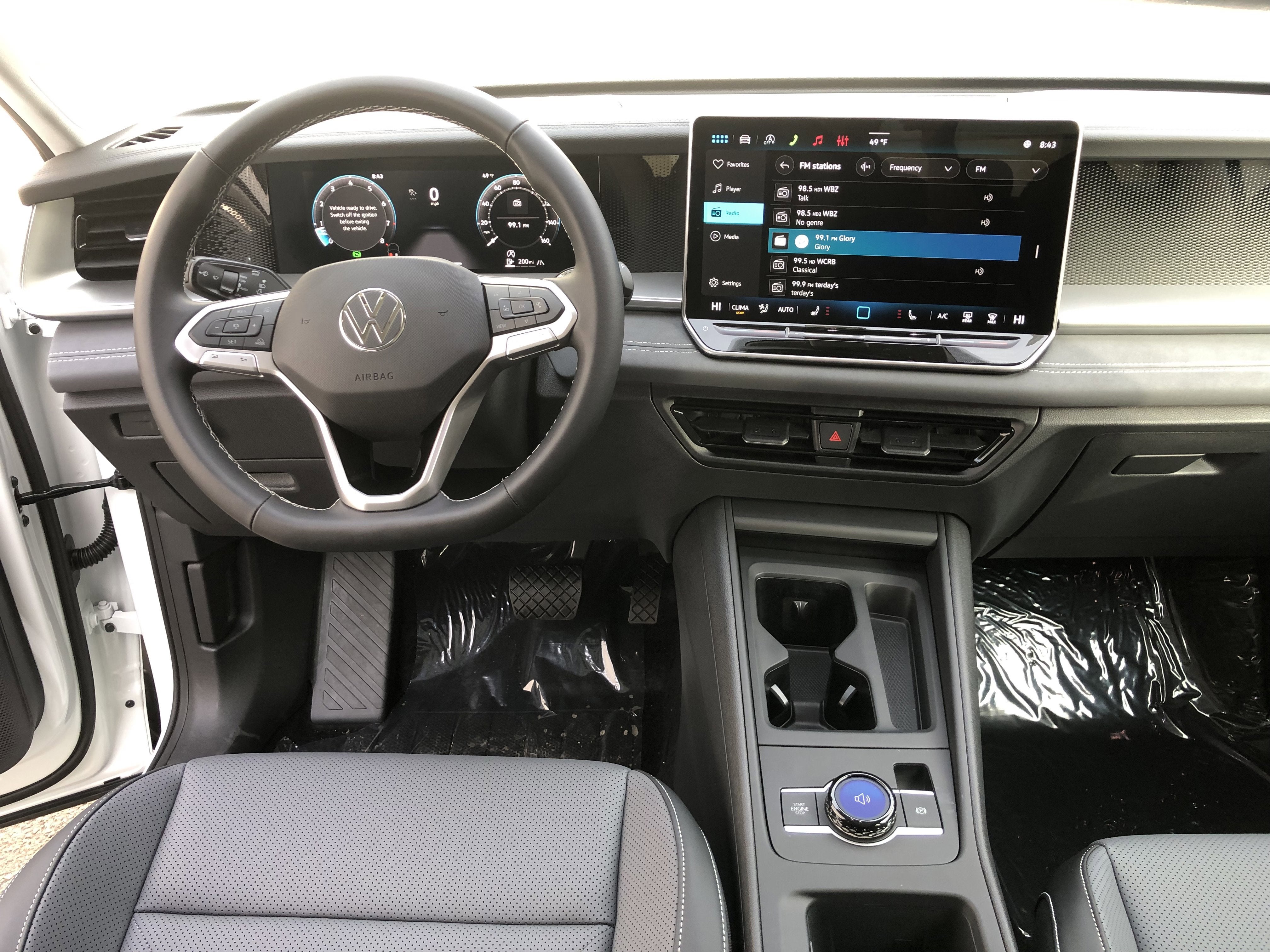 2026 Volkswagen Tiguan SE w/panoramic sunroof