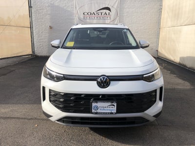 2026 Volkswagen Tiguan SE w/panoramic sunroof