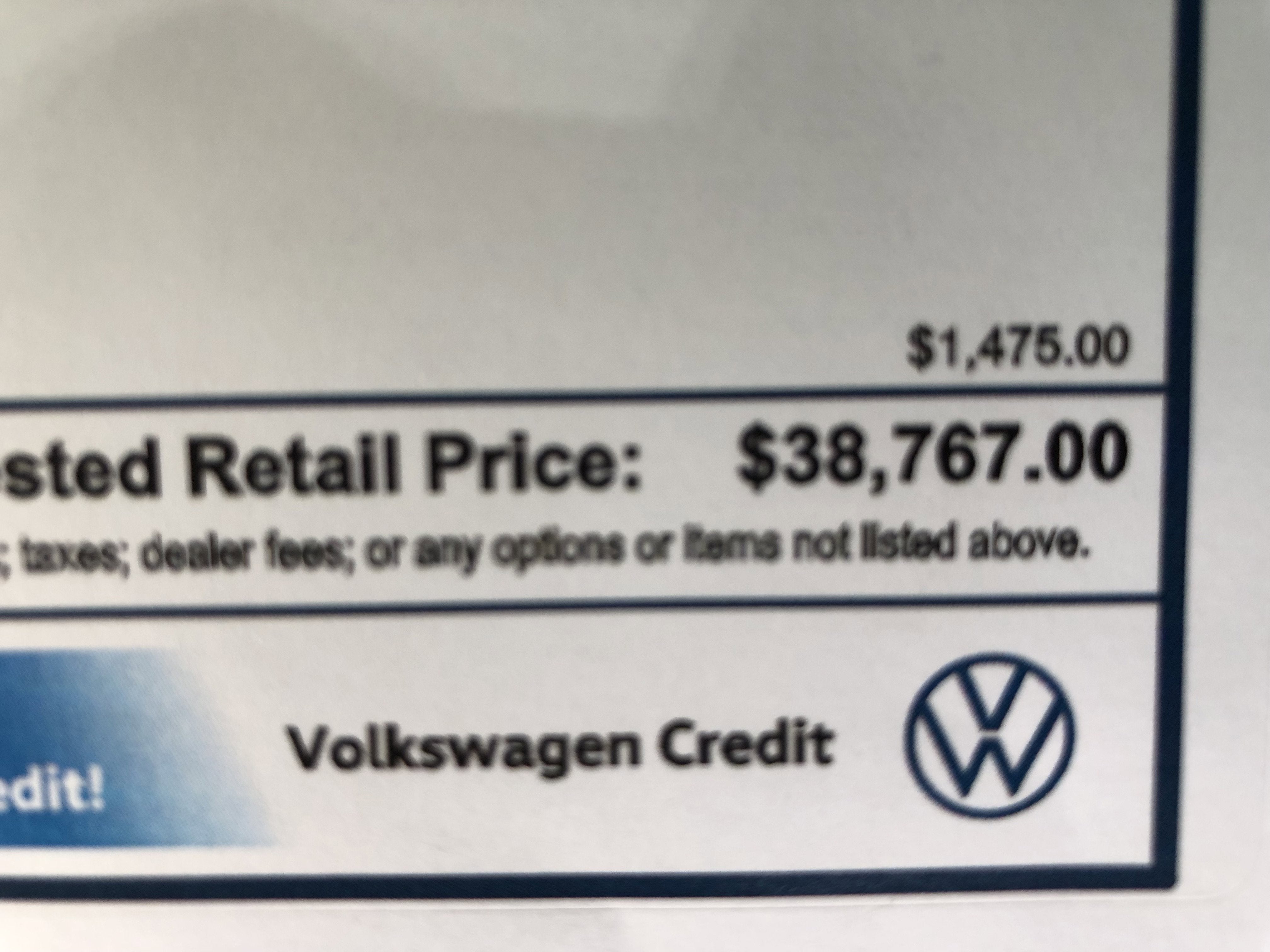 2026 Volkswagen Tiguan SE w/panoramic sunroof