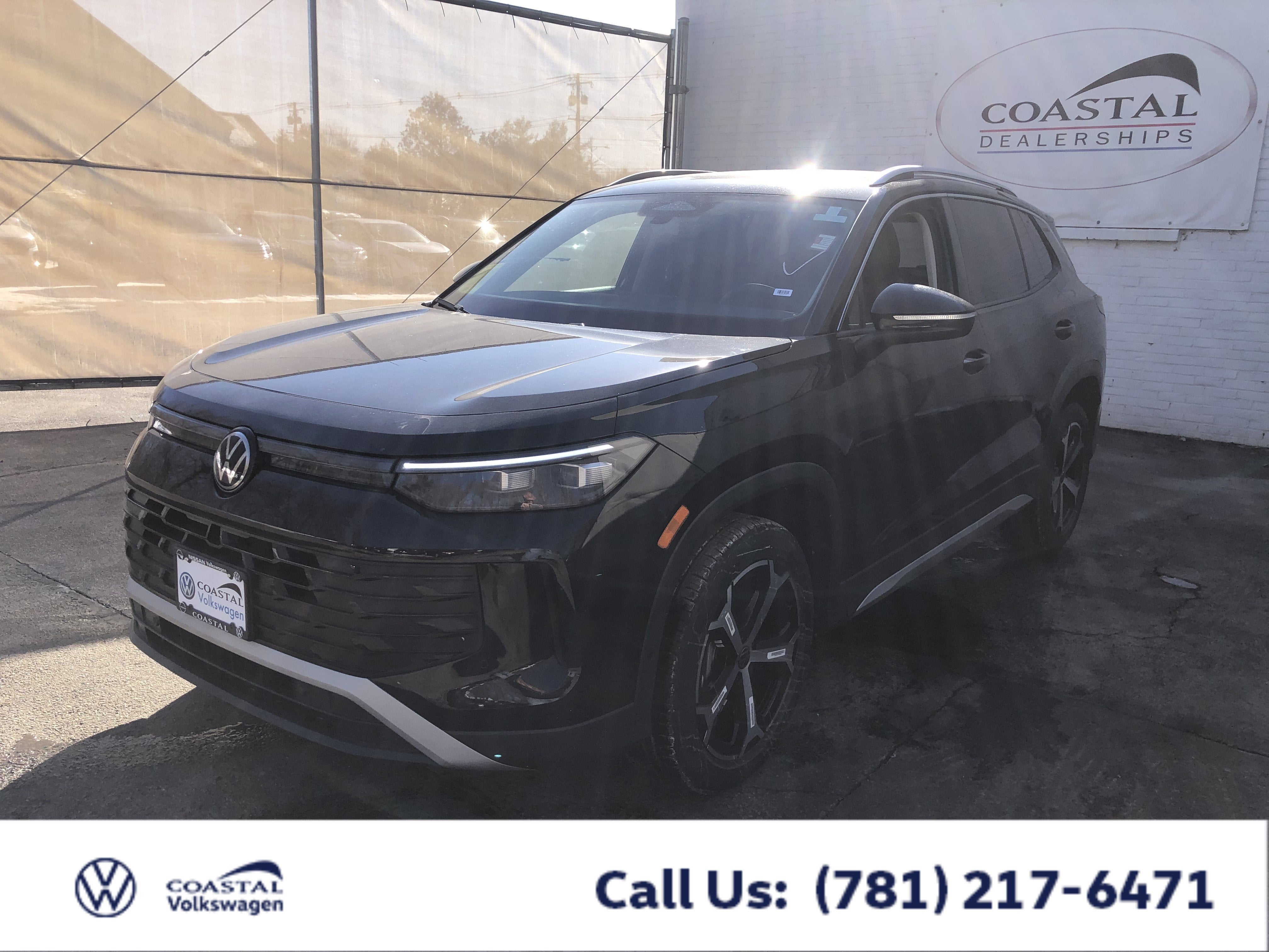 2026 Volkswagen Tiguan SE w/panoramic sunroof