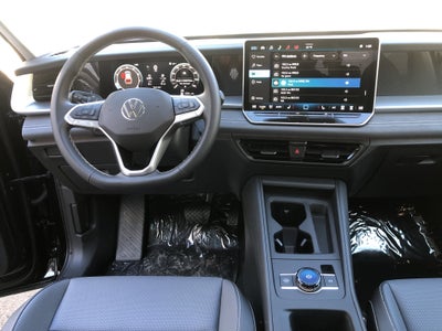 2026 Volkswagen Tiguan SE w/panoramic sunroof