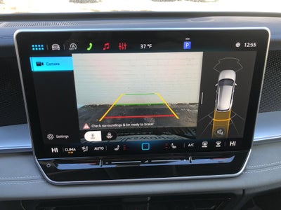 2026 Volkswagen Tiguan SE w/panoramic sunroof