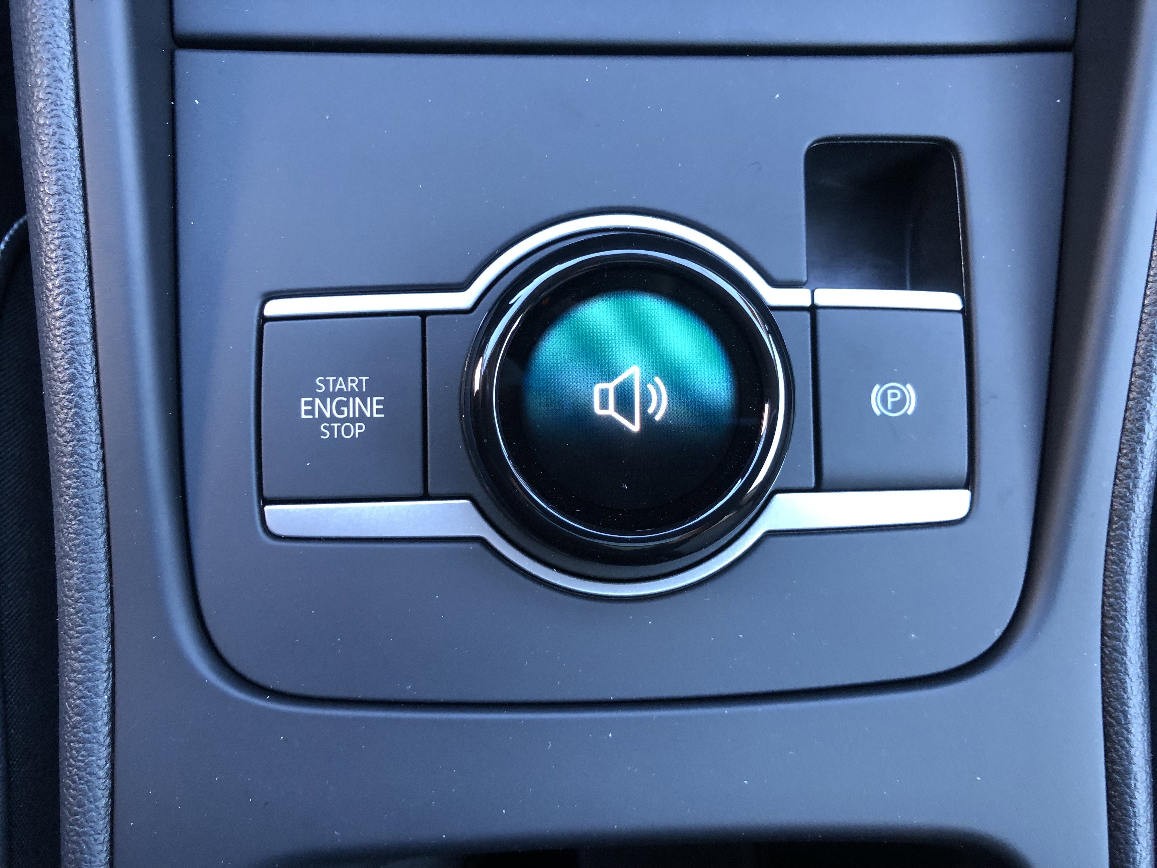 2026 Volkswagen Tiguan SE w/panoramic sunroof