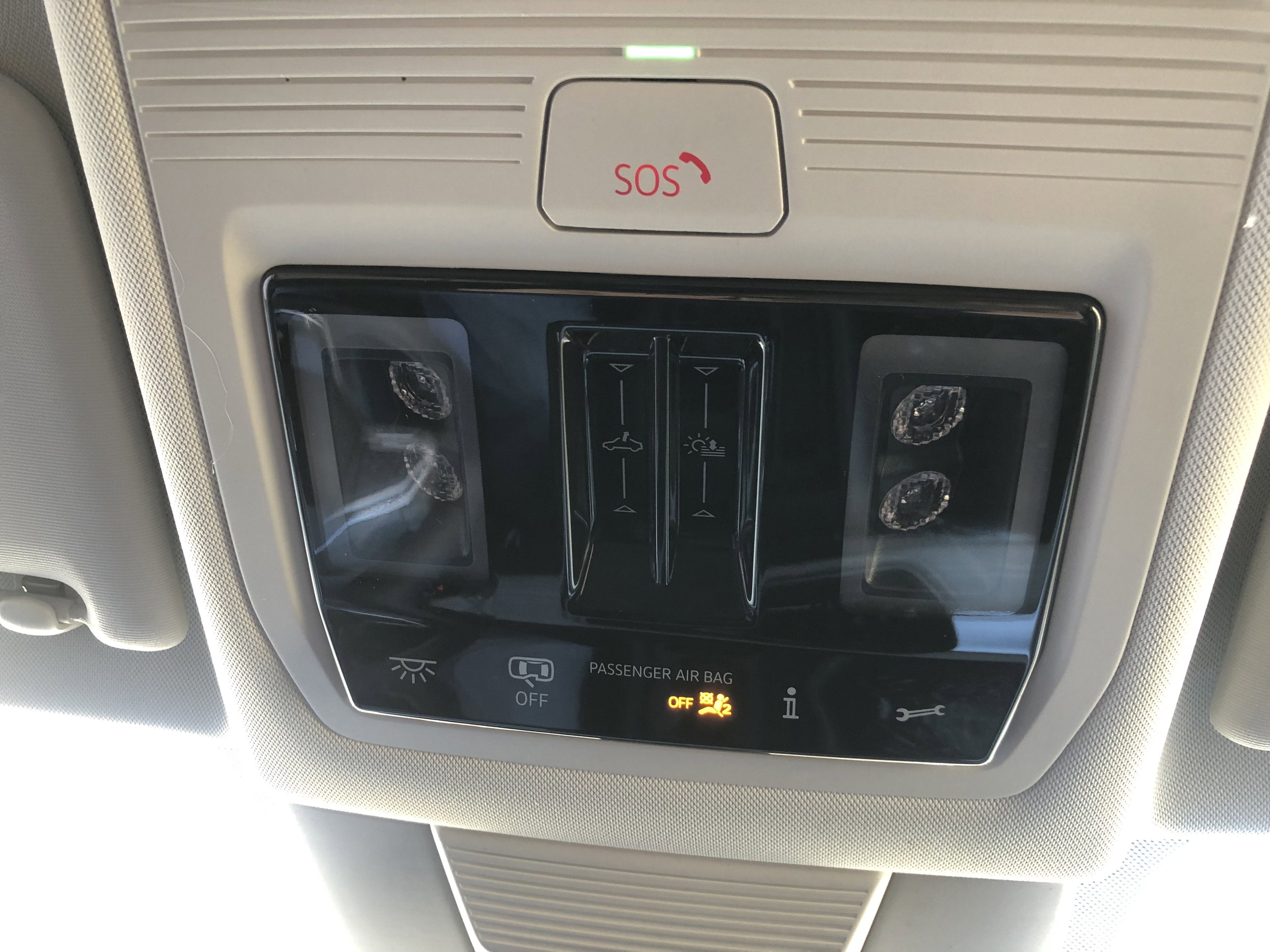 2026 Volkswagen Tiguan SE w/panoramic sunroof