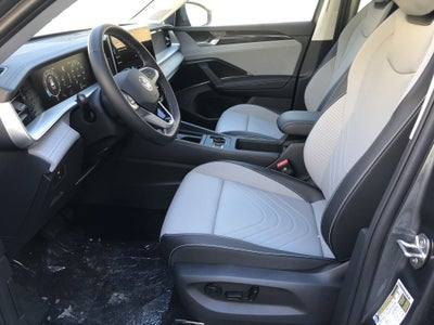 2026 Volkswagen Tiguan SE w/panoramic sunroof