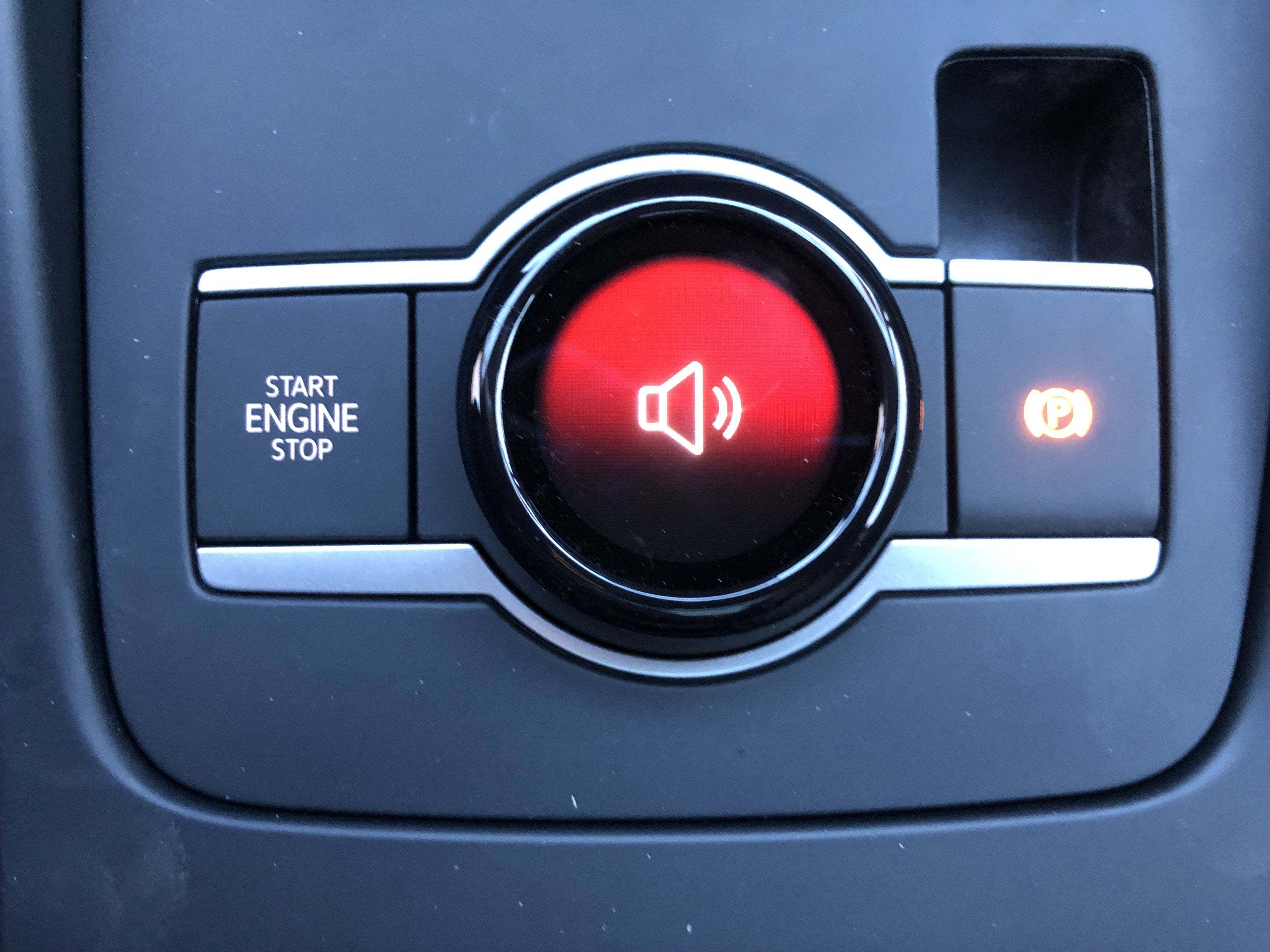 2026 Volkswagen Tiguan SE w/panoramic sunroof