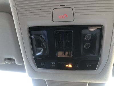 2026 Volkswagen Tiguan SE w/panoramic sunroof