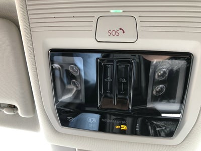 2026 Volkswagen Tiguan SE w/panoramic sunroof