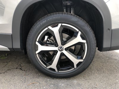 2026 Volkswagen Tiguan SE w/panoramic sunroof