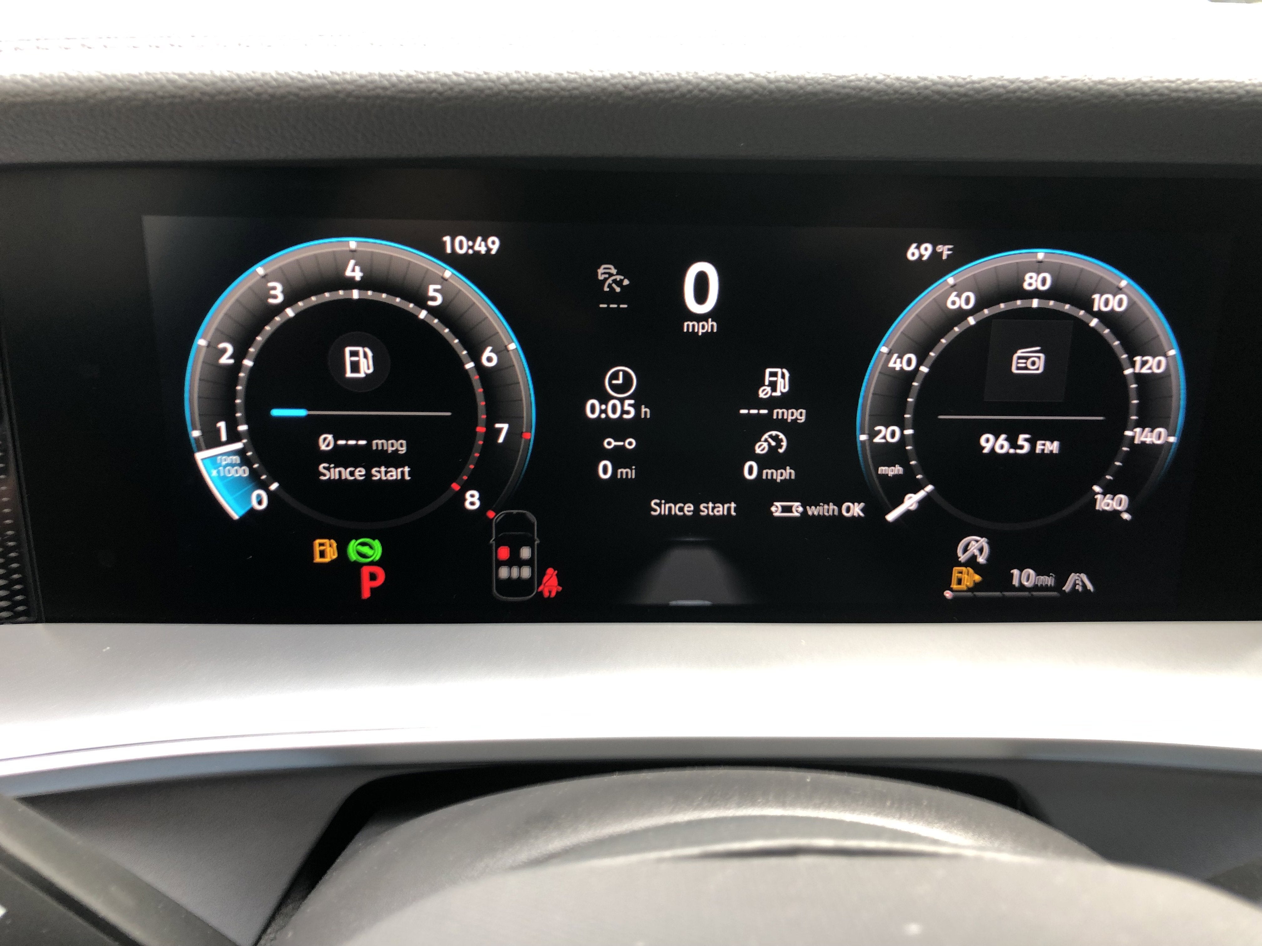 2026 Volkswagen Tiguan SE w/panoramic sunroof