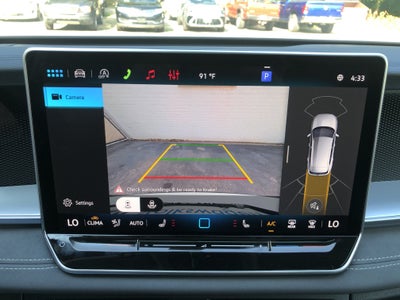2026 Volkswagen Tiguan SE w/panoramic sunroof