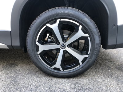 2026 Volkswagen Tiguan SE w/panoramic sunroof